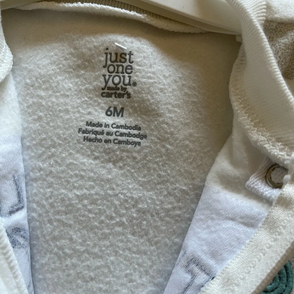 NWT Carter’s Ram-per Size 6M 24-27in 2- Way Zipper keeps baby warm and Snuggly
